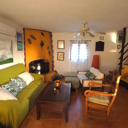 Tasajillos, Vivienda De Uso Turístico * Candeleda